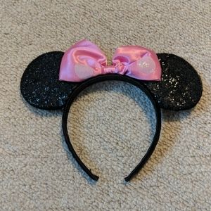 Minnie mouse ears